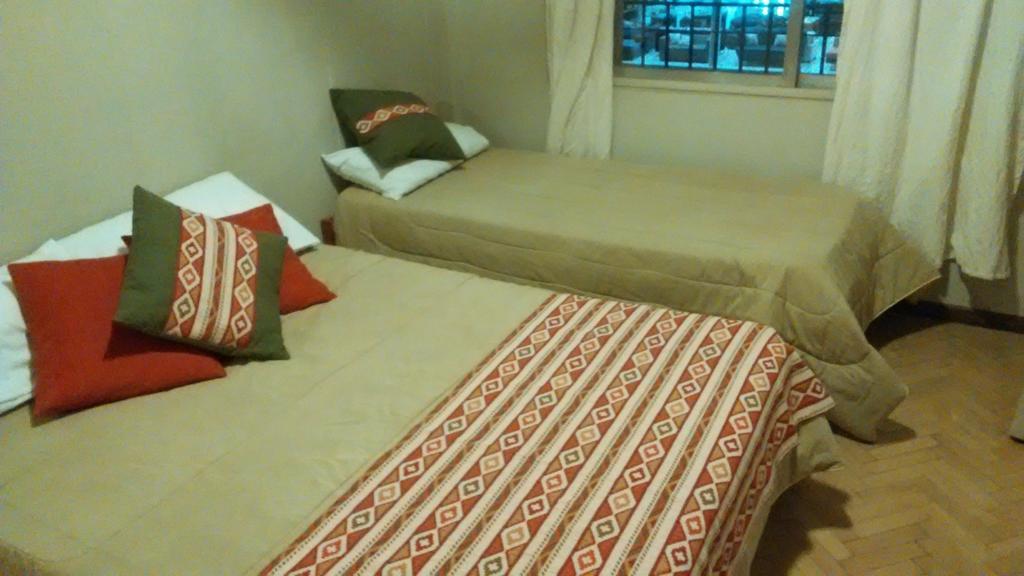 Loica Hostel Пуэрто-Мадрин Экстерьер фото