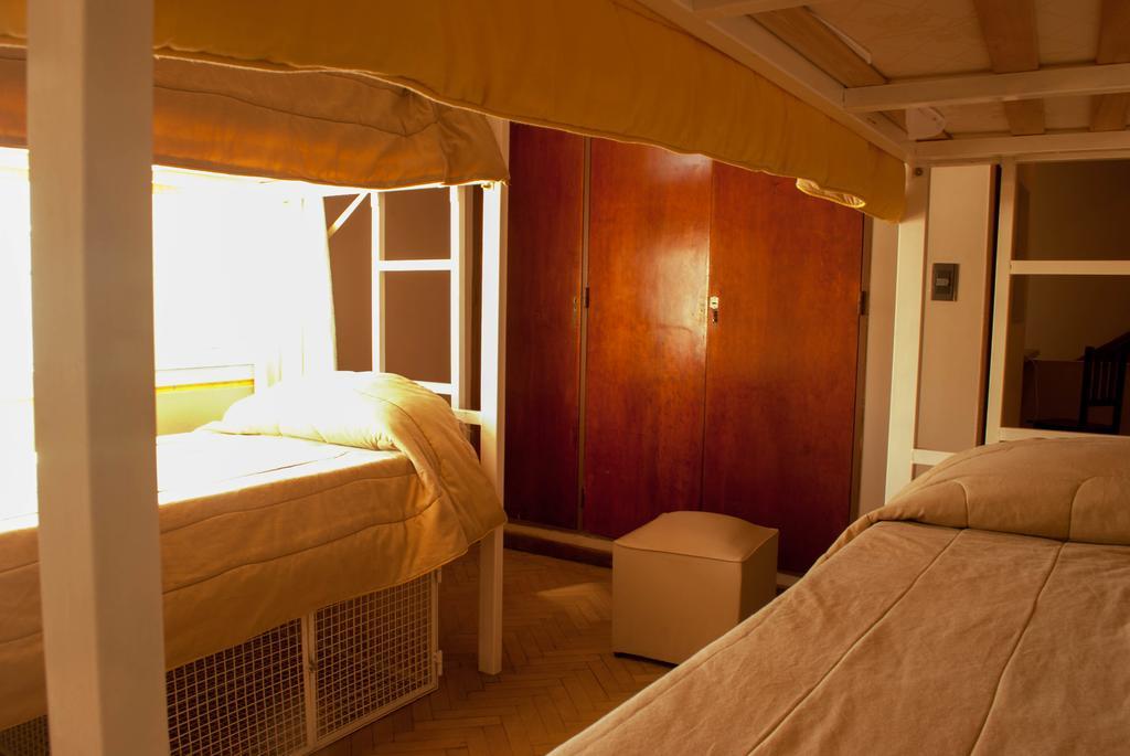 Loica Hostel Пуэрто-Мадрин Экстерьер фото